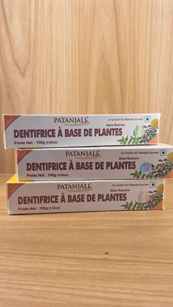 Pasta dental Ptanjali